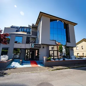 https://hotel-sirena-cesenatico.emilia-romagnahotels.net